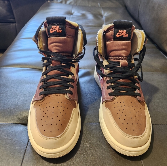 Jordan Retro 1 Women Size 9 - Picture 4 of 8